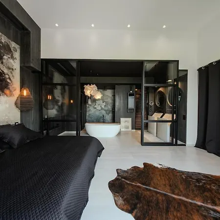 Bonheur 3 Bedrooms, 3 Bathrooms, Pool, Sea View Villa *
