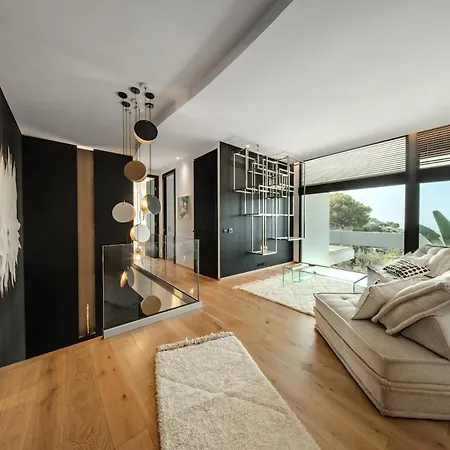 Bonheur 3 Bedrooms, 3 Bathrooms, Pool, Sea View Villa *