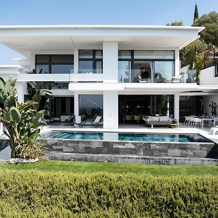 Bonheur 3 Bedrooms, 3 Bathrooms, Pool, Sea View Villa