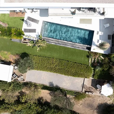 Bonheur 3 Bedrooms, 3 Bathrooms, Pool, Sea View Villa