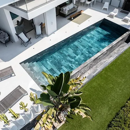 Villa Bonheur 3 Bedrooms, 3 Bathrooms, Pool, Sea View